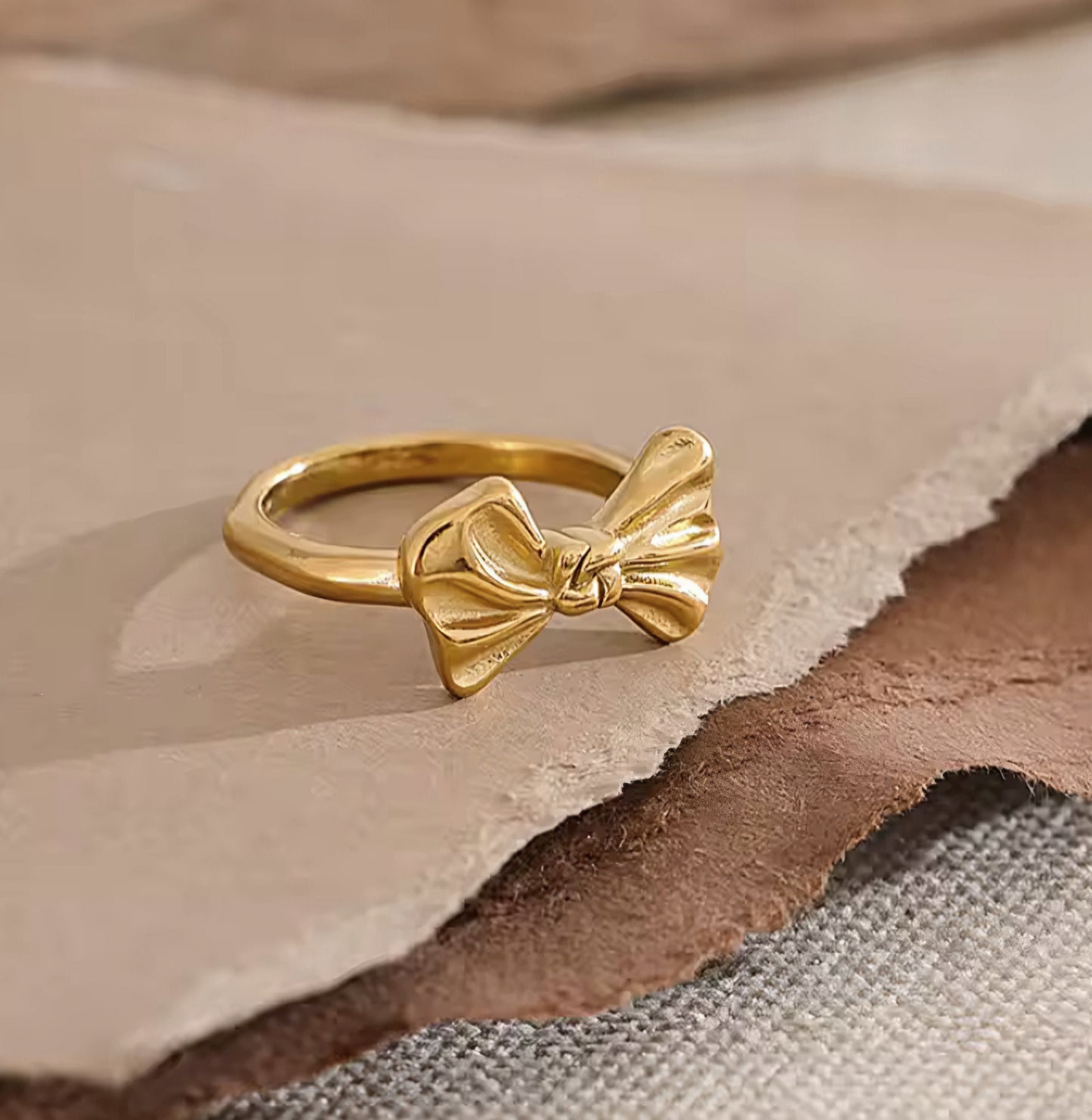 Bow Ring - Gold