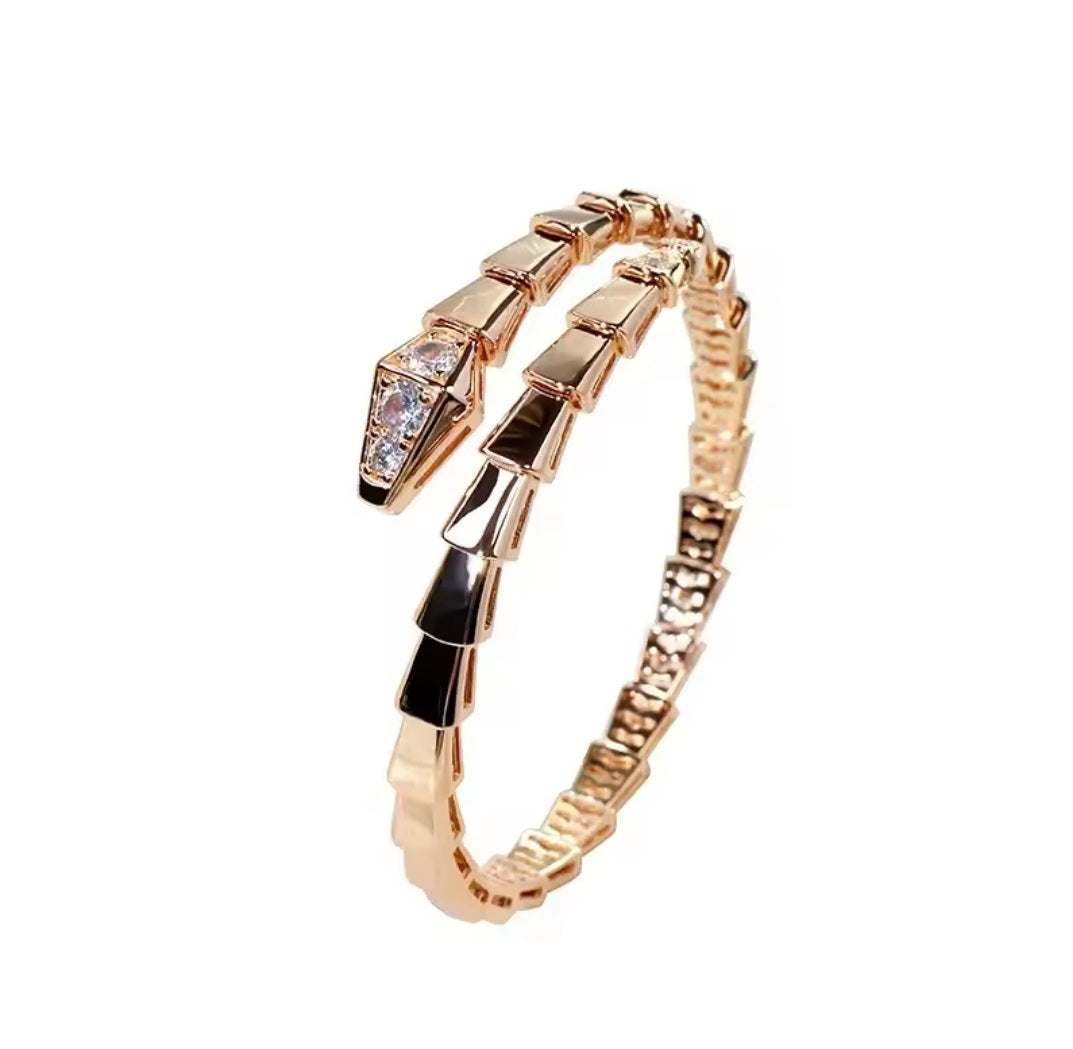 Serpent Bangle - Gold