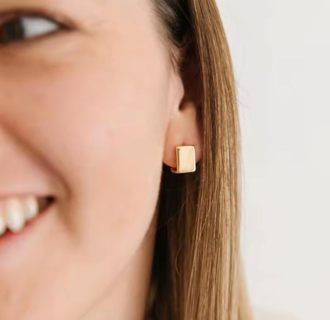 Square Huggie Earrings - Gold